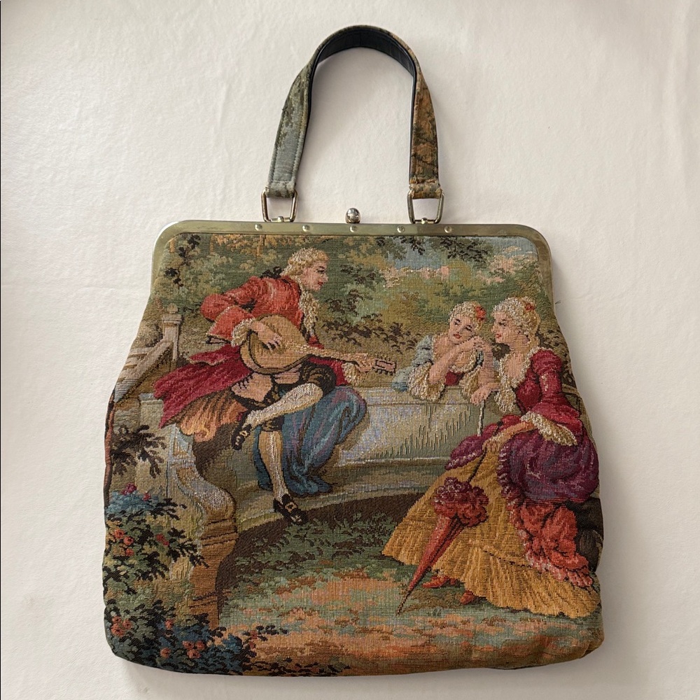 Vintage-Inspired Tapestry Shoulder Bag